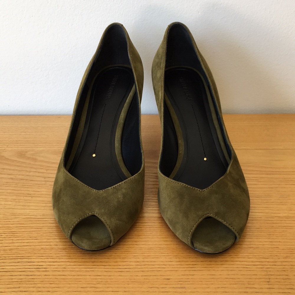 Stella Luna Suede Pumps
